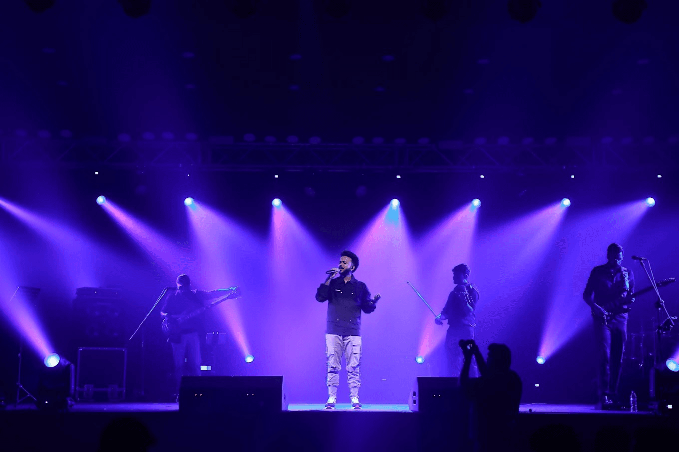 Live concert, celebrity management and award stage show production